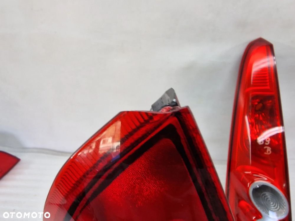 FORD FIESSTA MK6 LIFT 05-08 LEWA LAMPA TYLNA TYLNIA TYŁ , NR 6S61-13A603-AG / 6S61-13405-A , NR AUKCJI LMT69 - 4