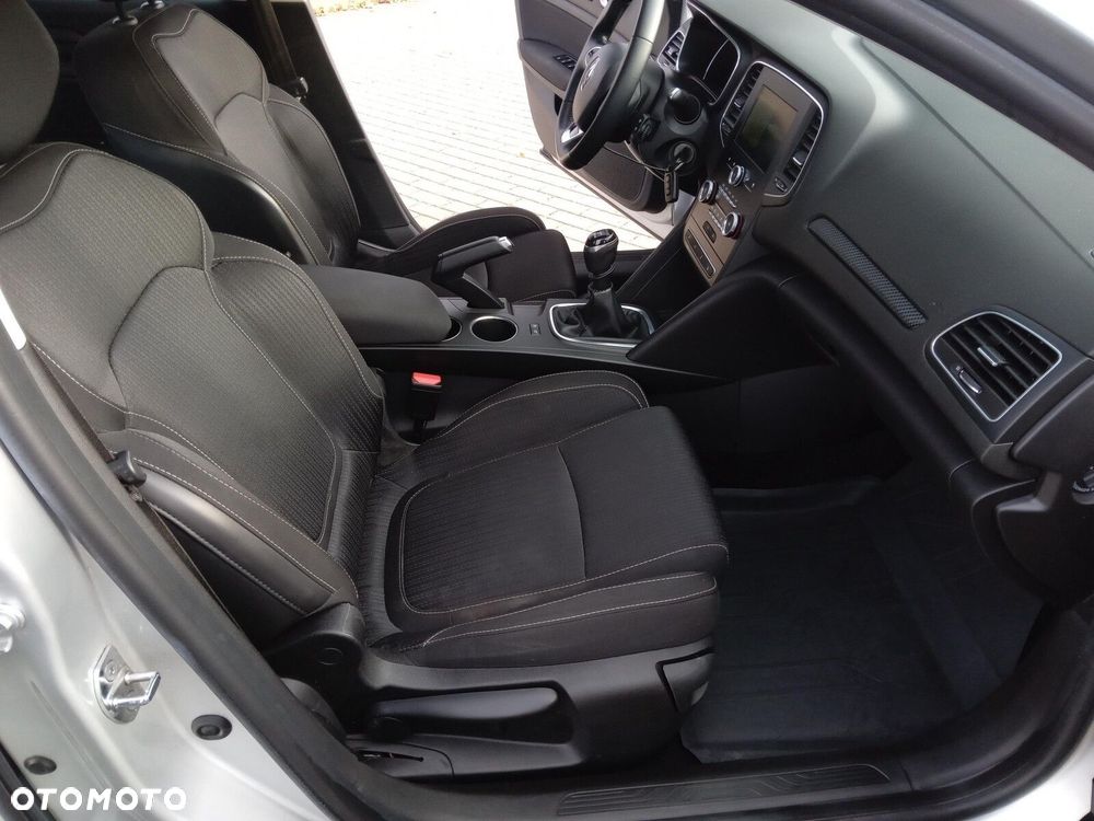 Renault Megane - 24