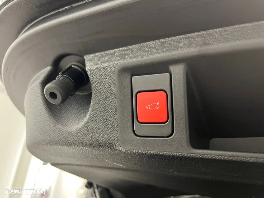 Peugeot 308 SW 1.6 Hybrid GT e-EAT8 - 18