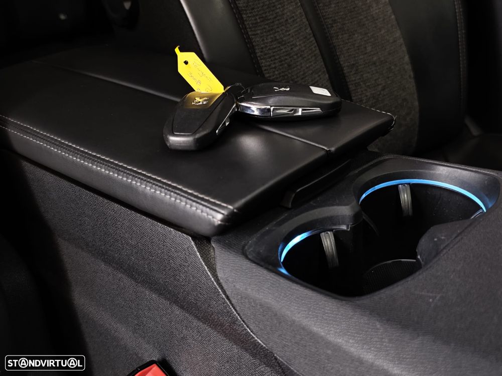 Peugeot 3008 PureTech 130 Stop & Start Allure - 42