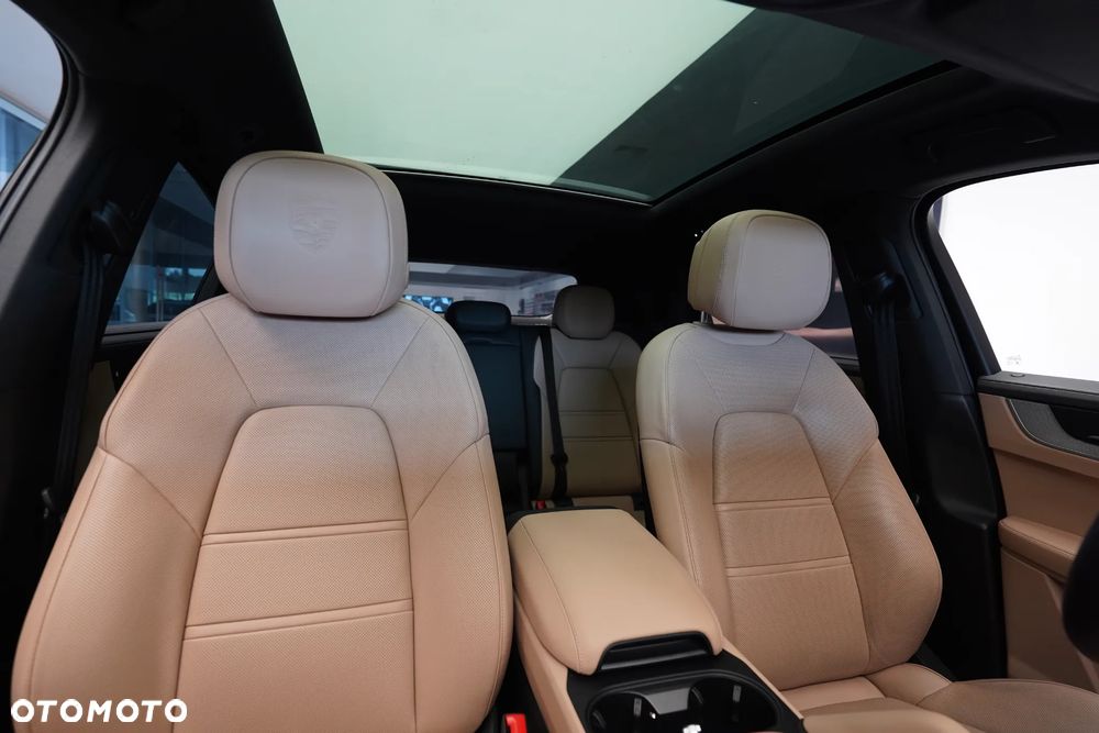 Porsche Cayenne Coupe - 25