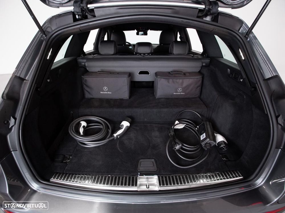 Mercedes-Benz E 300 de Avantgarde - 12