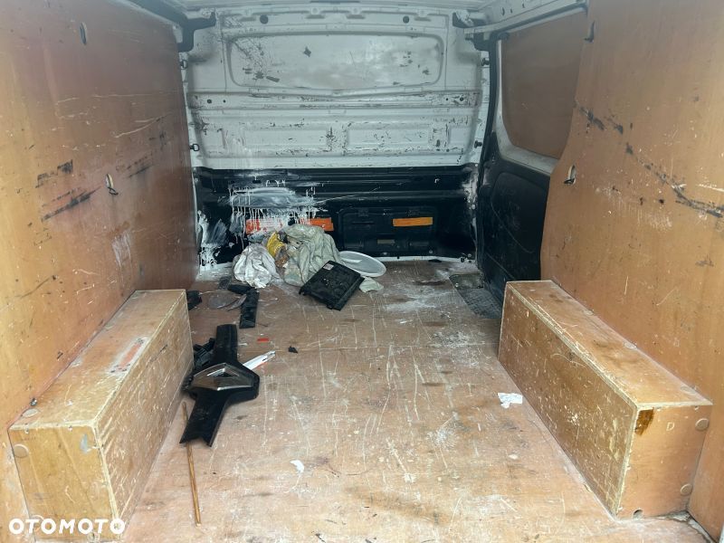 Renault TRAFIC - 5