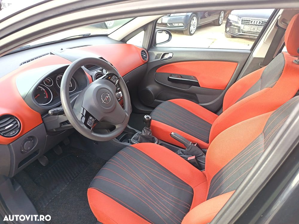Opel Corsa 1.4 16V Color Edition - 11