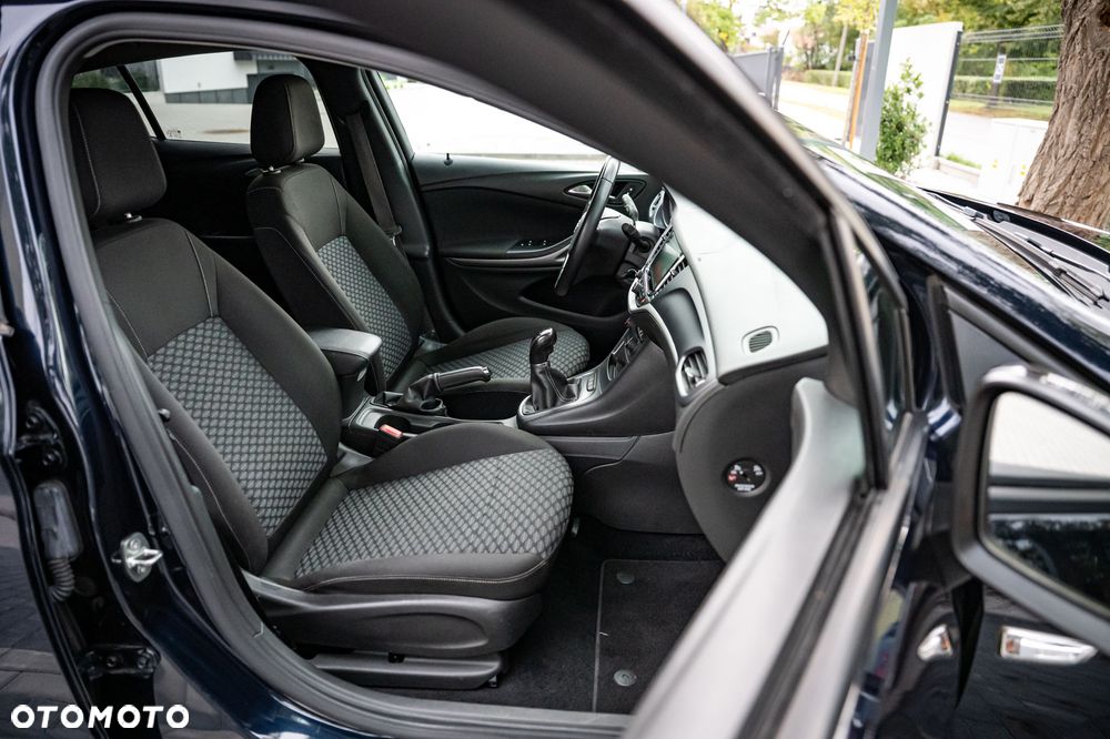 Opel Astra 1.4 Turbo Innovation - 9