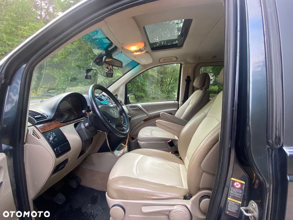 Mercedes-Benz Viano - 11