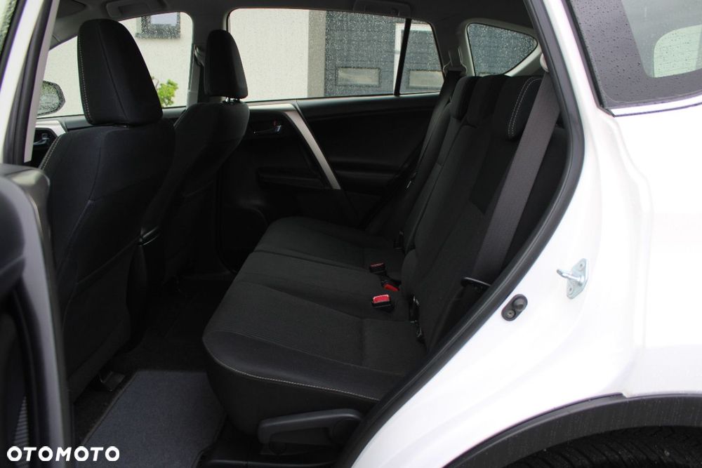 Toyota RAV4 - 24