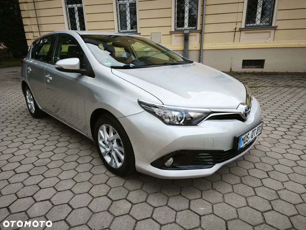 Toyota Auris 1.2 Turbo Edition S+ - 1