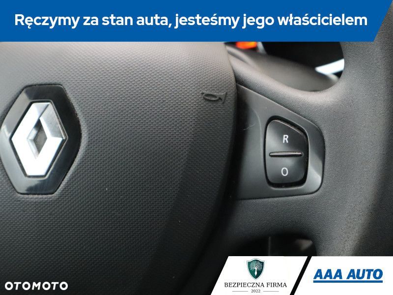 Renault Clio - 17