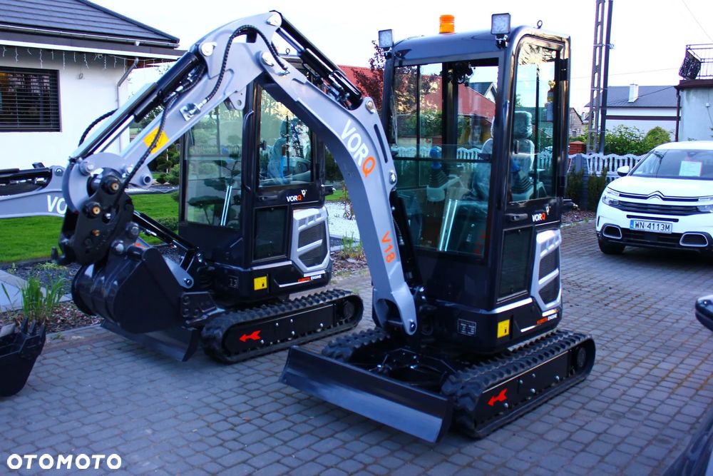 Inny VORQ V18 /KUBOTA /PARKER / 1.8T / KABINA /  ZESTAW ŁYŻEK / - 24