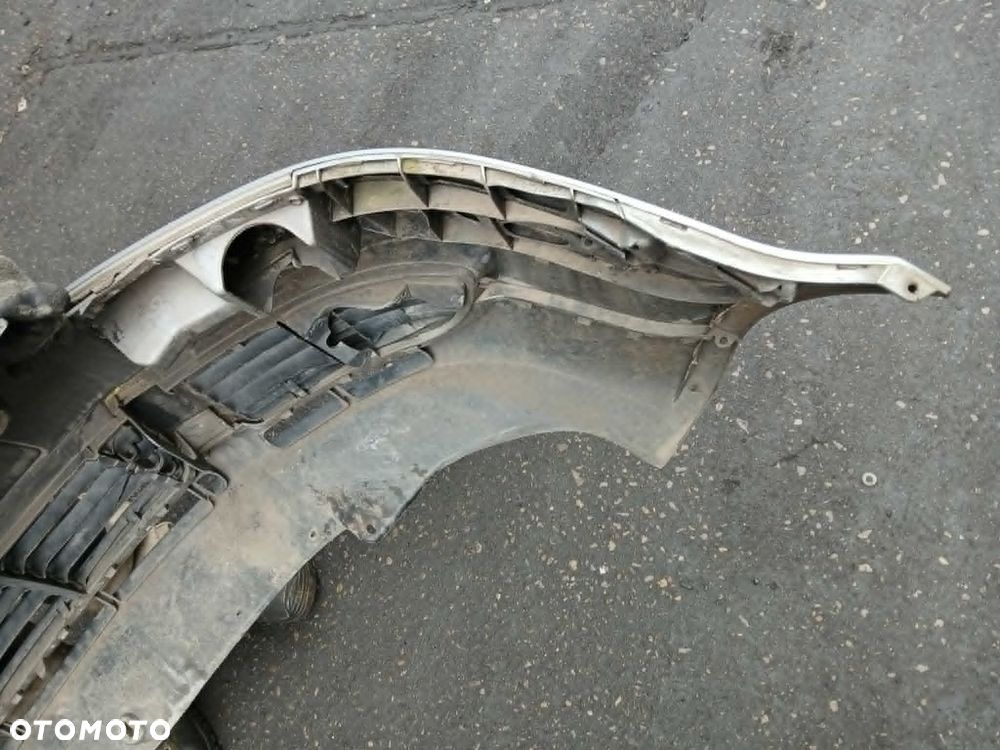 Volkswagen Passat B5 Zderzak przedni - 9