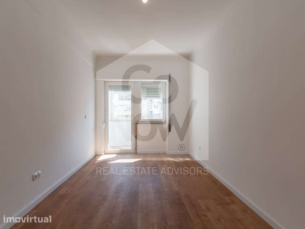Apartamento T3 acabado de remodelar - Grande imagem: 2/17