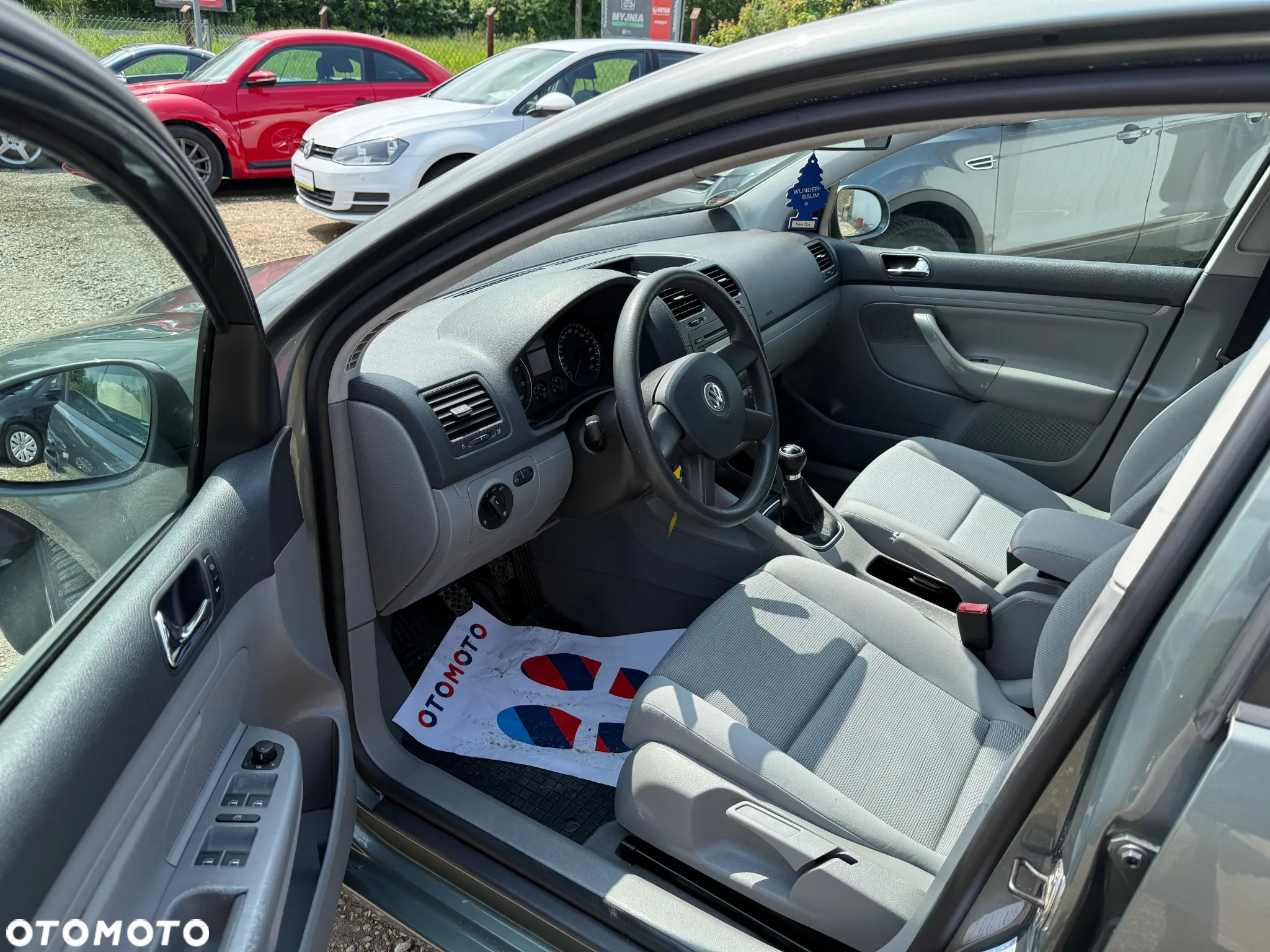 Volkswagen Golf - 13