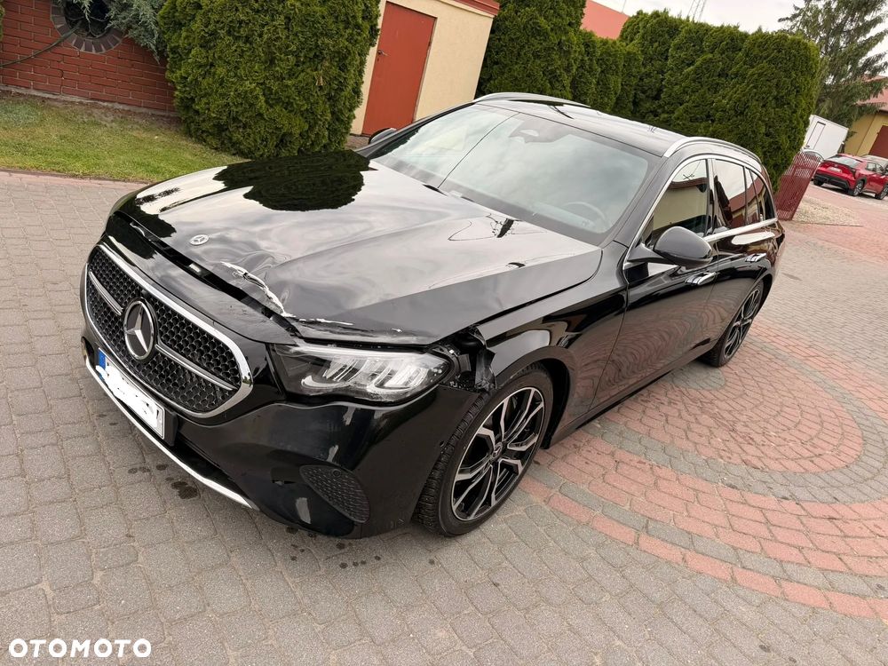 Mercedes-Benz Klasa E 300 de PHEV 4-Matic Avantgarde 9G-Tronic - 4