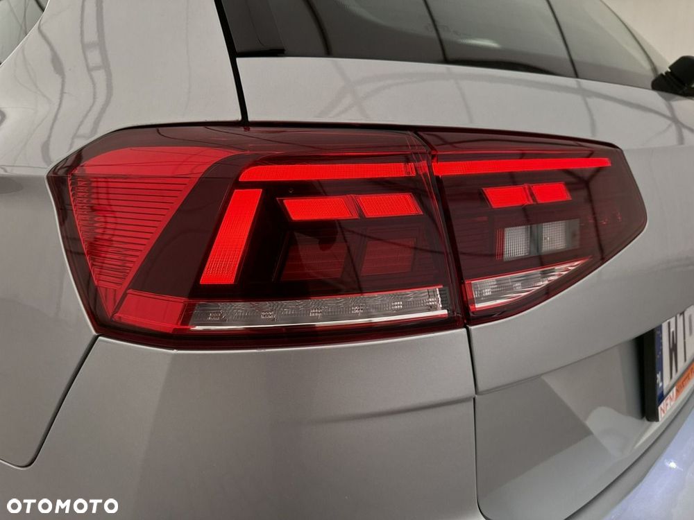 Volkswagen Passat - 30