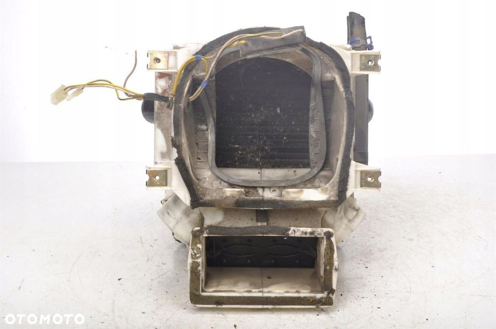 VOLKSWAGEN PASSAT B2 NAGRZEWNICA 1986 - 1