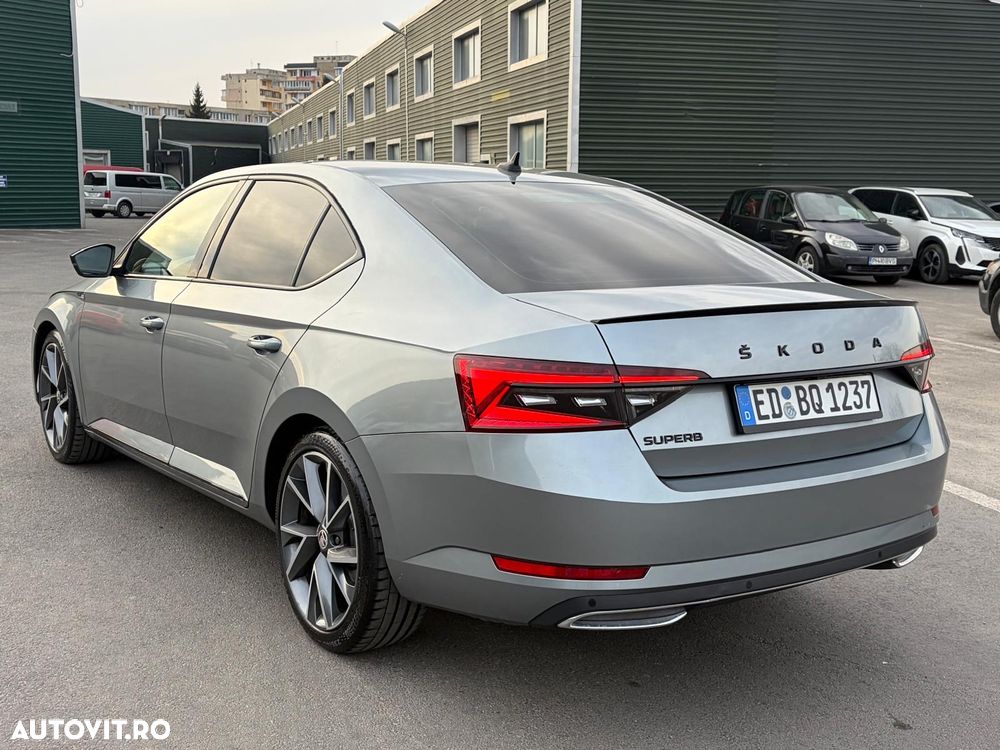 Skoda Superb 2.0 TDI DSG Sportline - 5