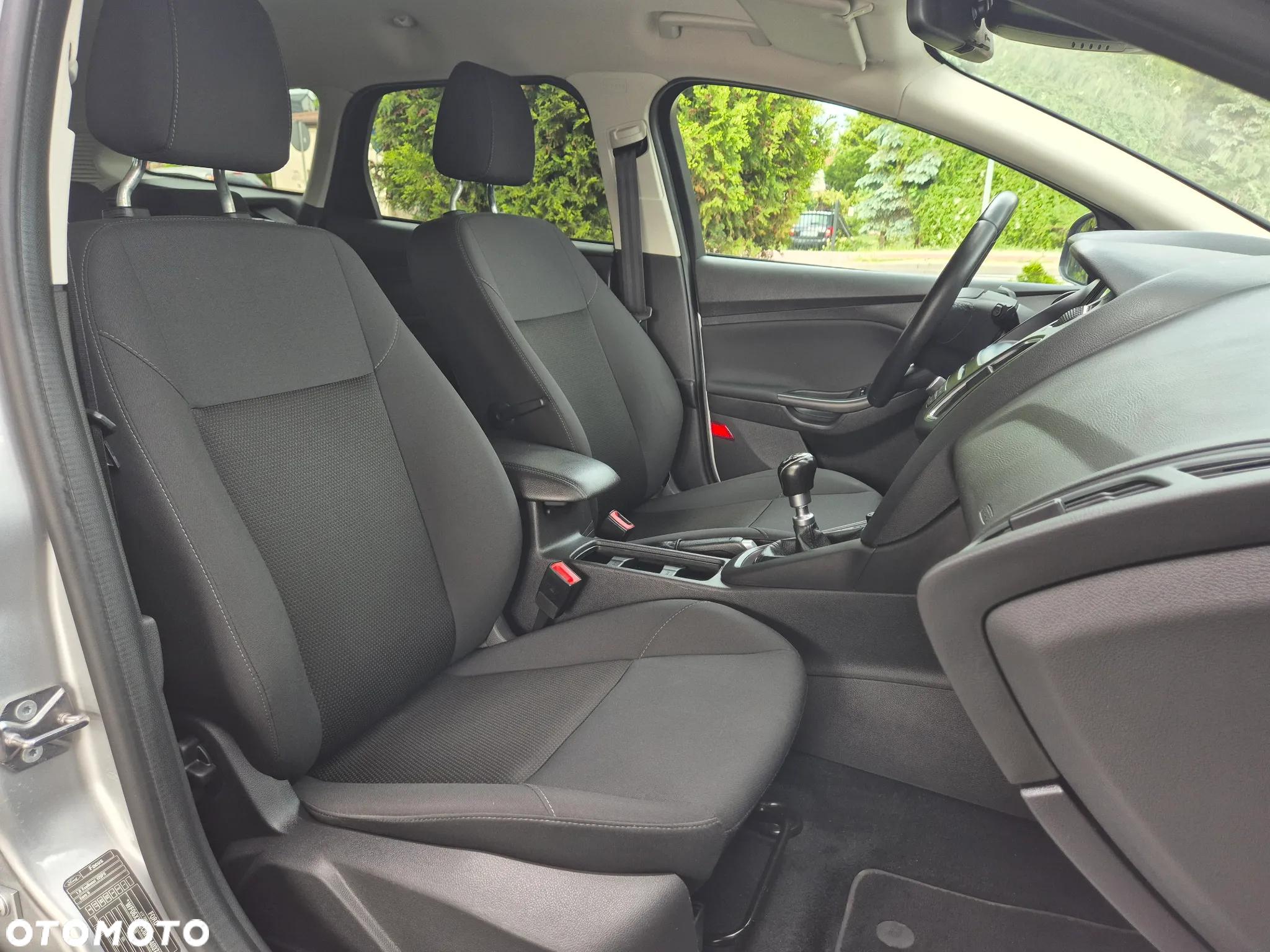 Ford Focus Turnier 1.0 EcoBoost Start-Stopp-System TITANIUM STYLE - 29