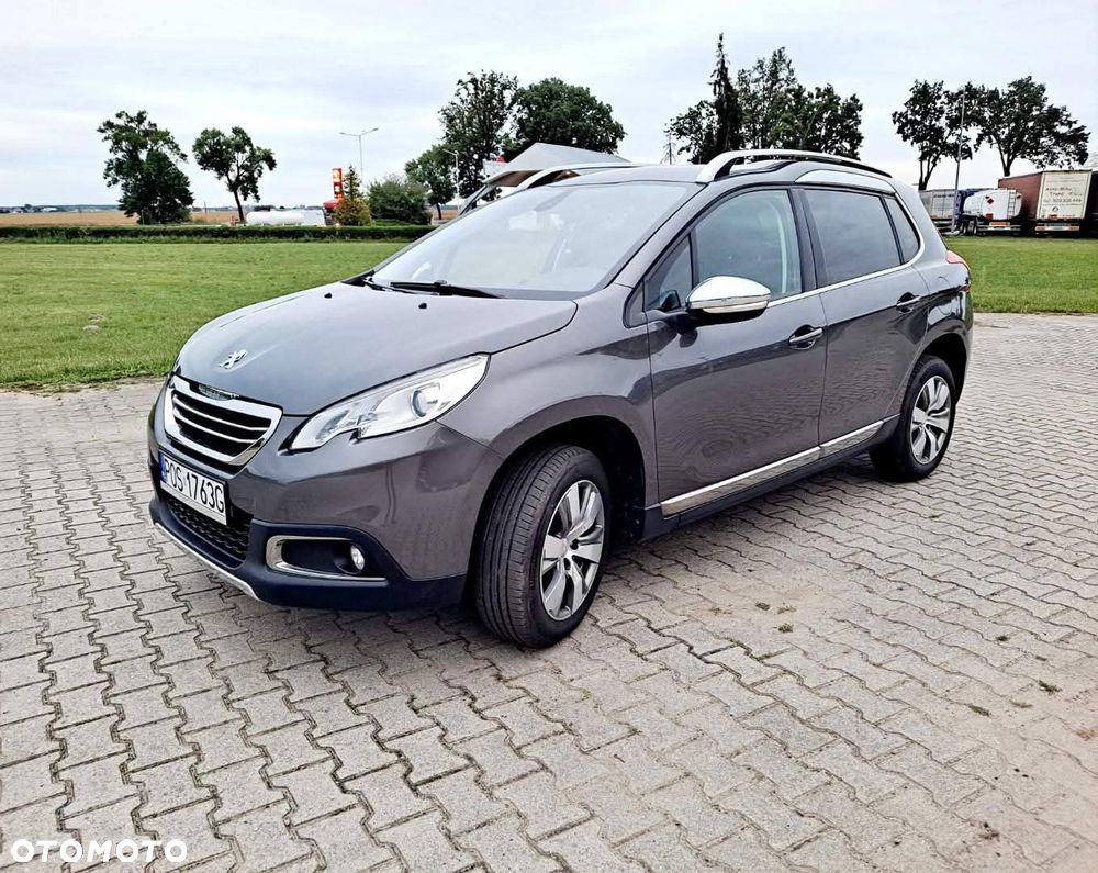 Peugeot 2008 1.6 BlueHDi Allure S&S - 14