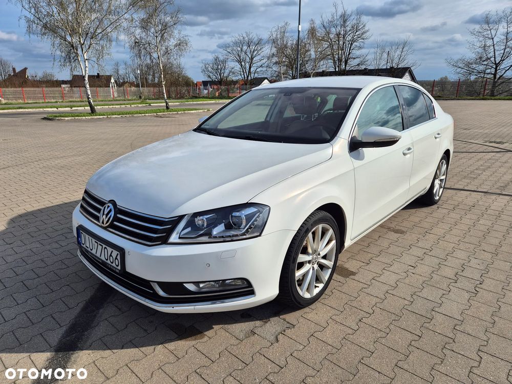 Volkswagen Passat 2.0 TDI Highline DSG - 2