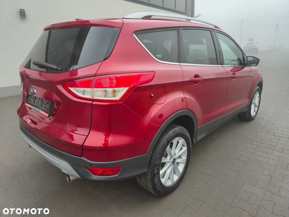 Ford Kuga 2.0 TDCi 4x4 Titanium - 4