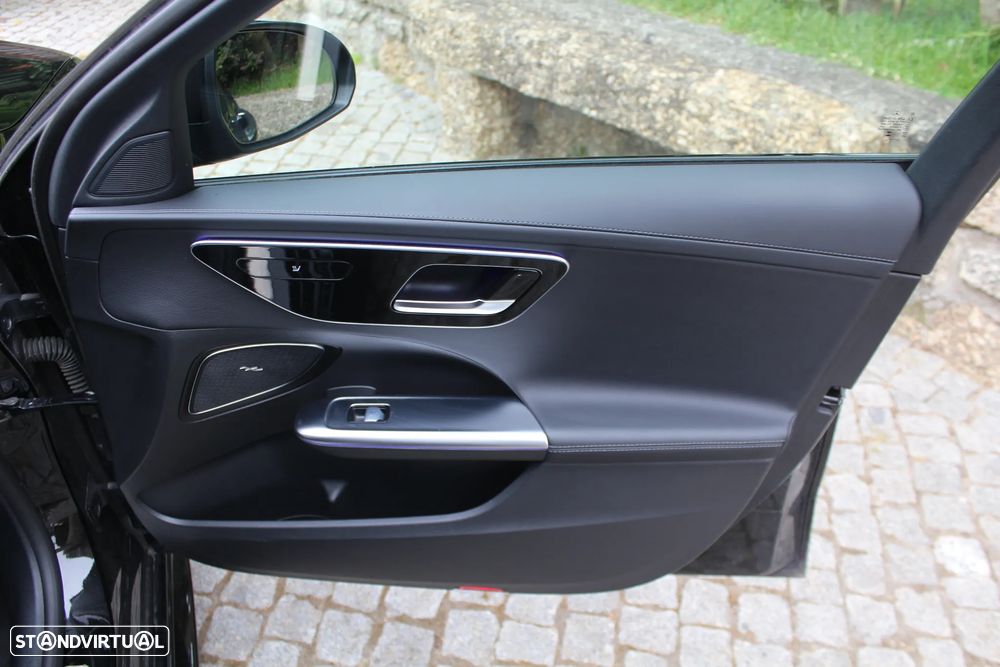 Mercedes-Benz C 300 e T 9G-TRONIC AMG Line - 35