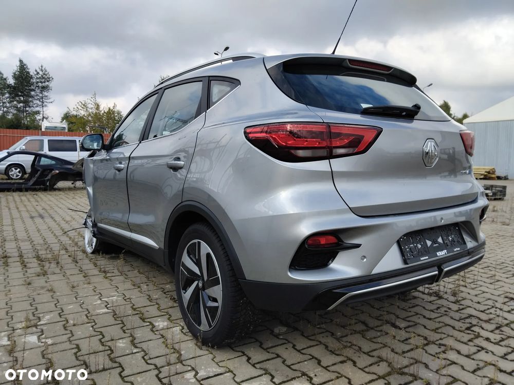 MG ZS - 4
