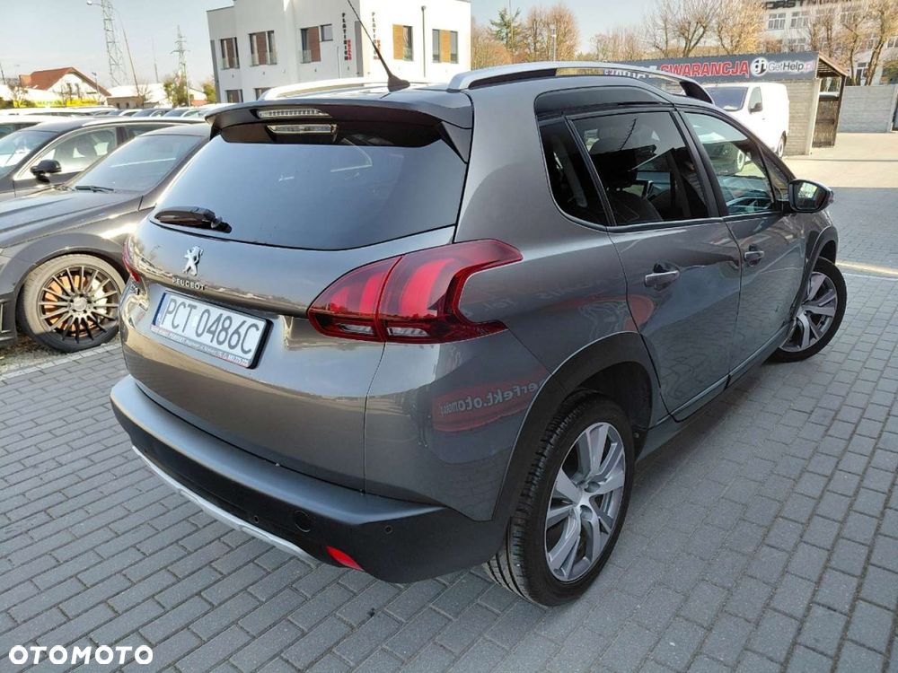 Peugeot 2008 - 8