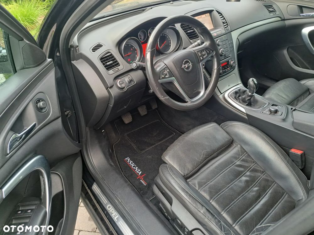 Opel Insignia 2.0 T Cosmo - 8