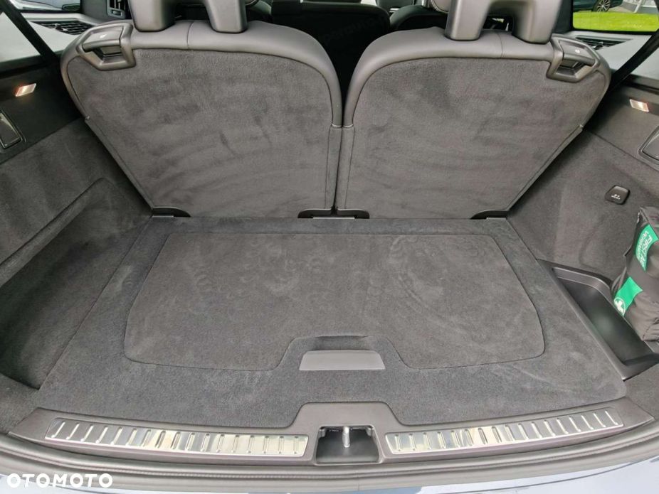 Volvo XC 90 B5 B AWD Ultra Black Edition 7os - 21
