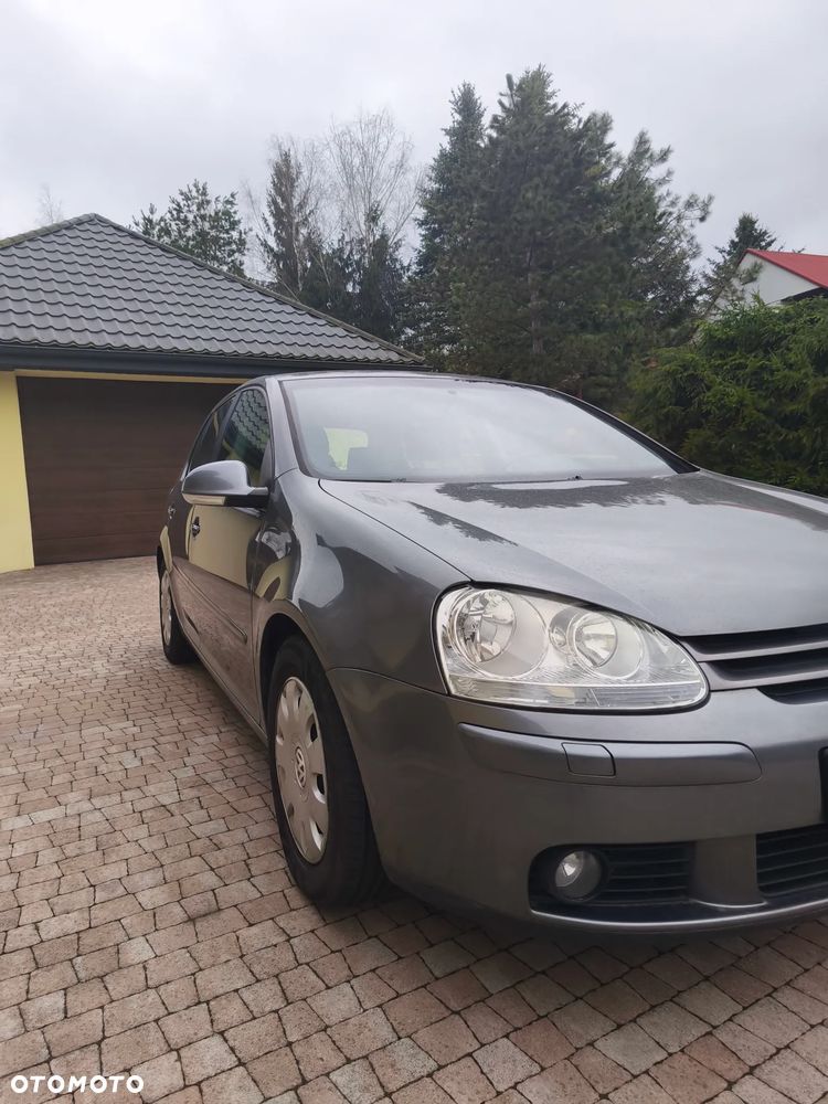 Volkswagen Golf 1.6 Sportline - 1