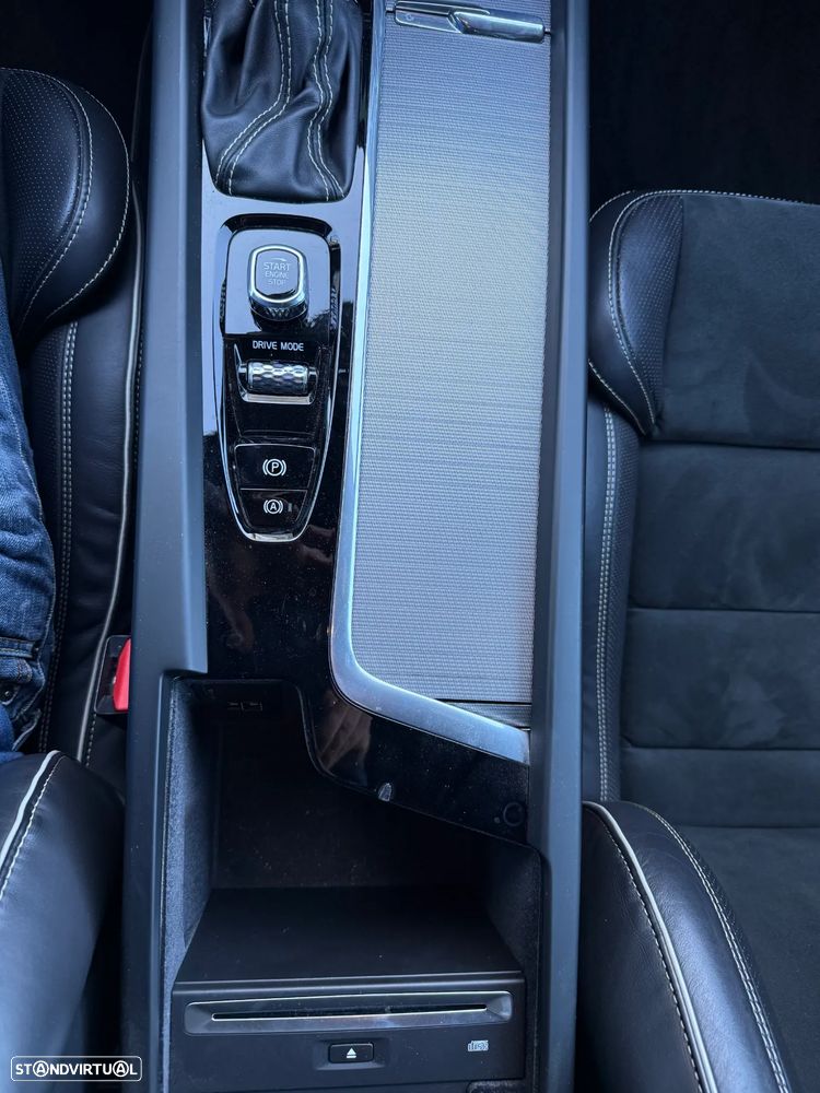 Volvo XC 60 2.0 D4 R-Design Geartronic - 16