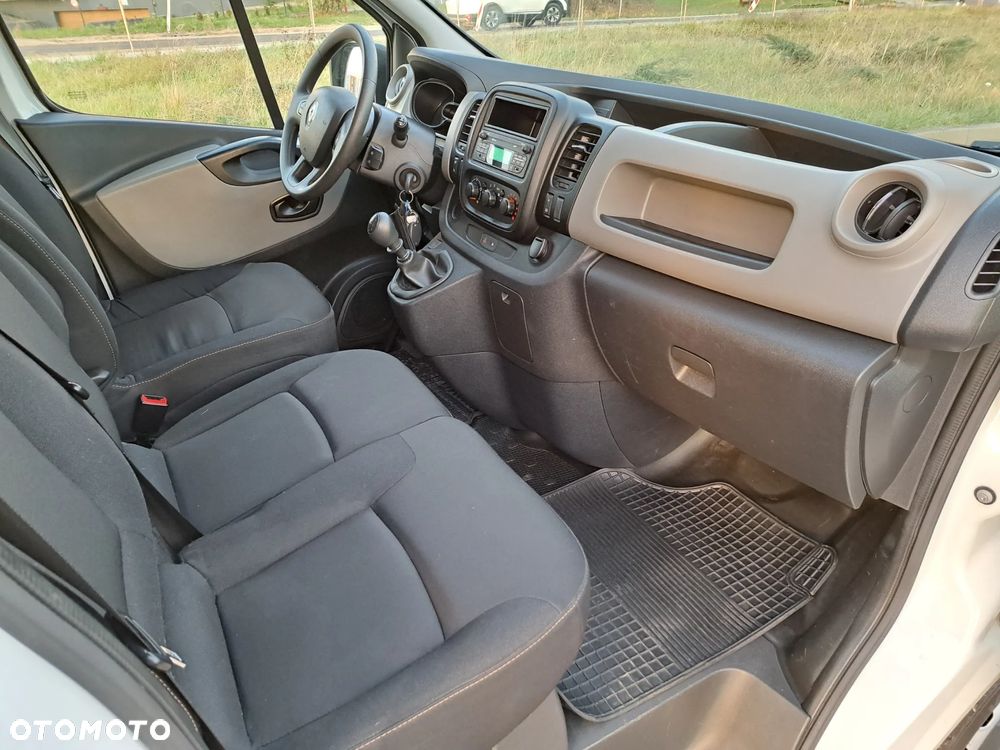 Renault Trafic - 17