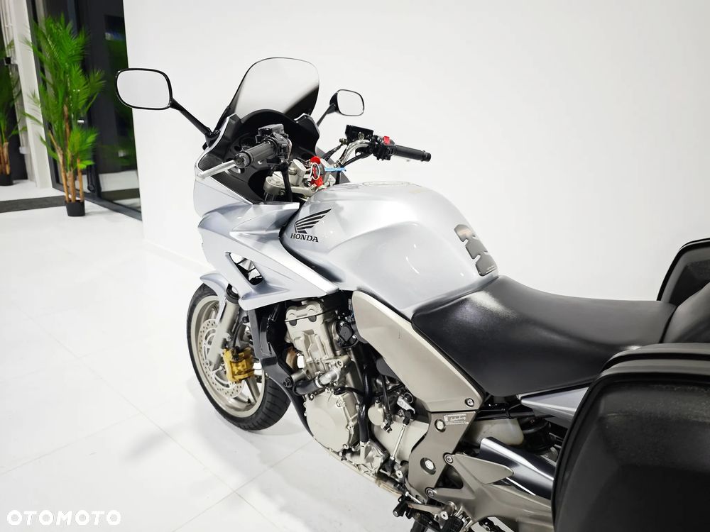 Honda CBF - 22