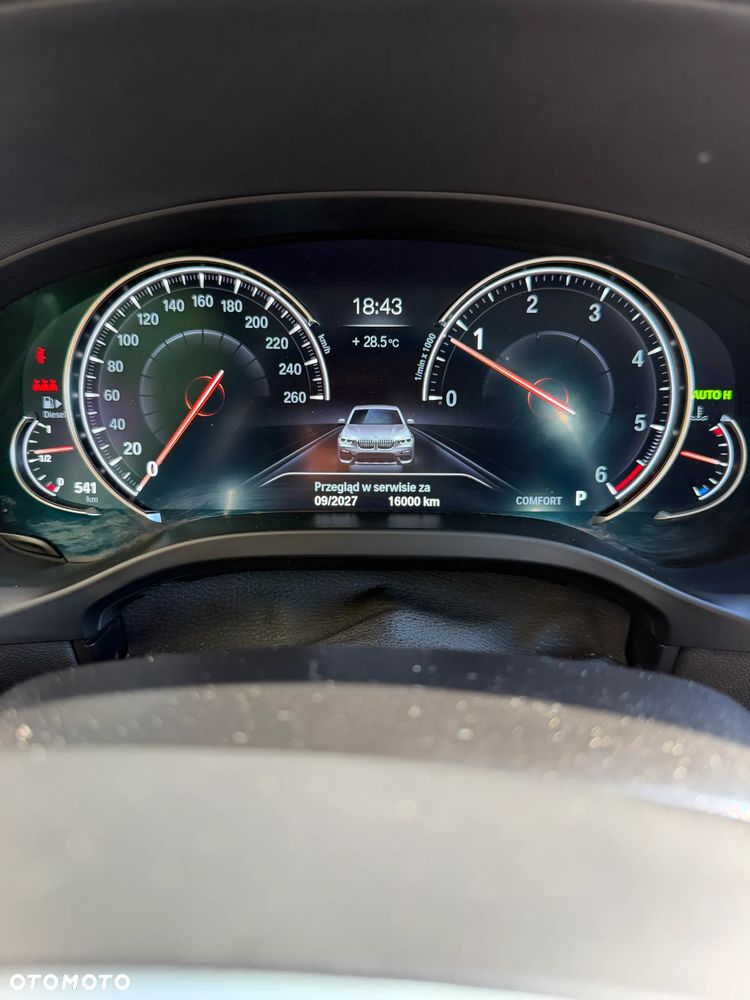 BMW X3 xDrive20d Luxury Line - 23