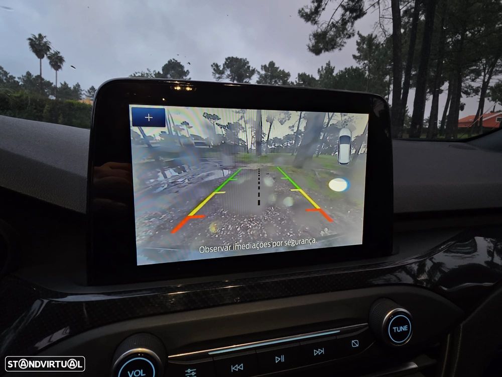 Ford Focus SW 1.0 EcoBoost Hybrid ST-LINE - 11