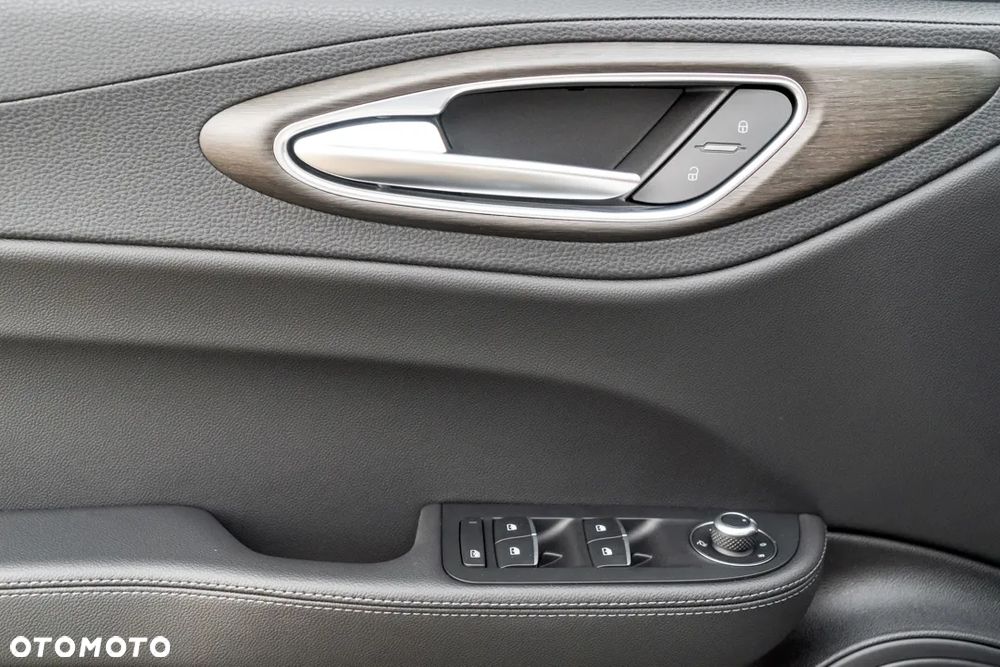 Alfa Romeo Giulia 2.0 Turbo TI Q4 - 18