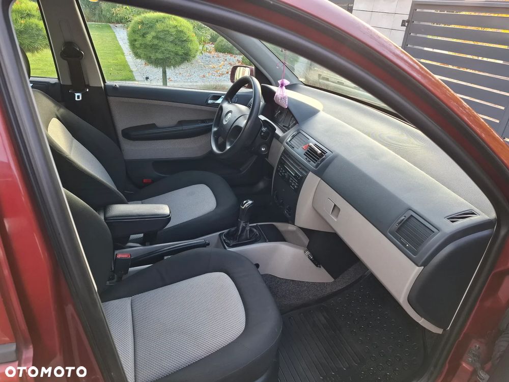 Skoda Fabia 1.4 16V Comfort - 14