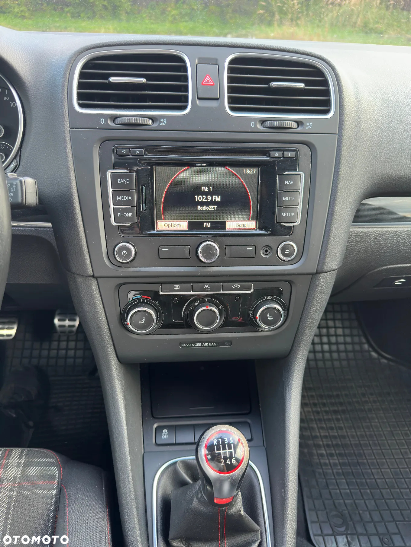 Volkswagen Golf VI 2.0 TSI GTI - 14