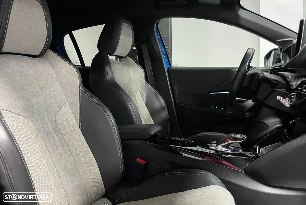 Peugeot e-208 50 kWh GT Line - 29