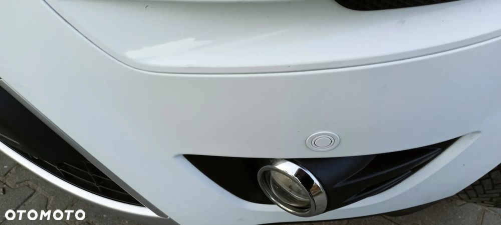 Ford Kuga 2.0 TDCi 2x4 Titanium - 30