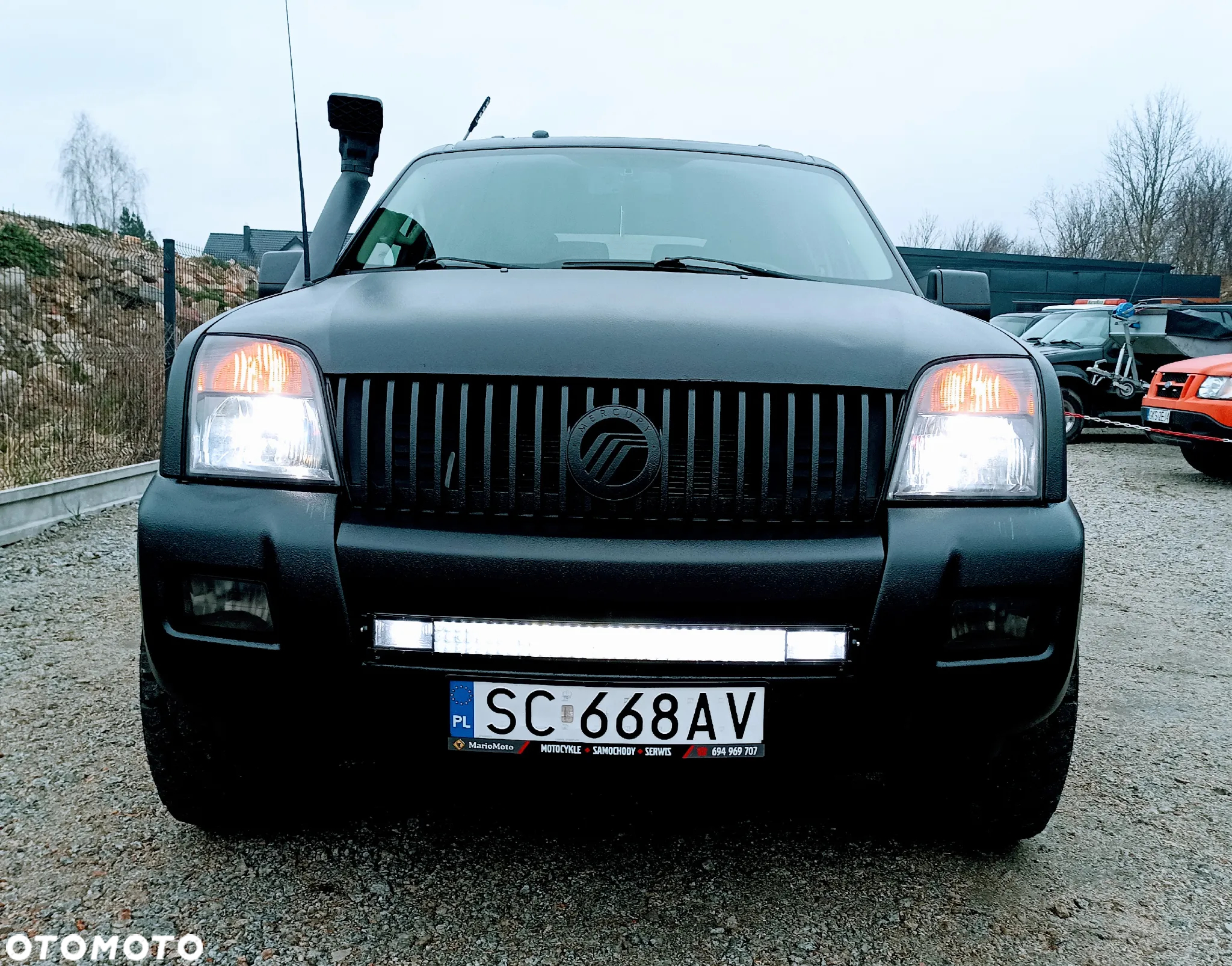 Ford Explorer 4.0 4WD - 30