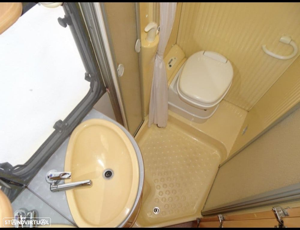 Dethleffs Globetrotter CAMA FRANCESA E COZINHA EM L - 6
