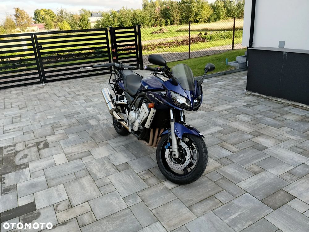 Yamaha FZS - 3