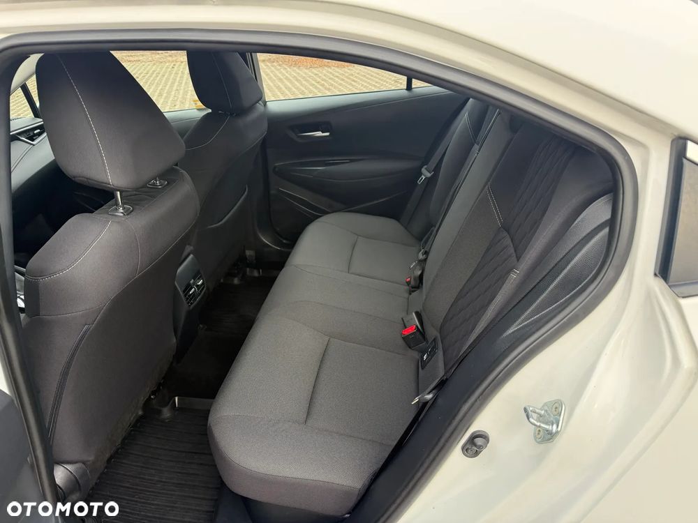Toyota Corolla 1.8 Hybrid Comfort - 13