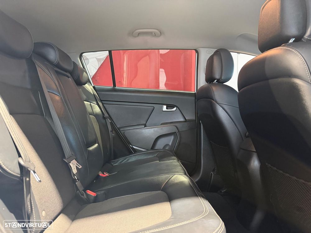 Kia Sportage 1.7 CRDI ISG More Edition - 14