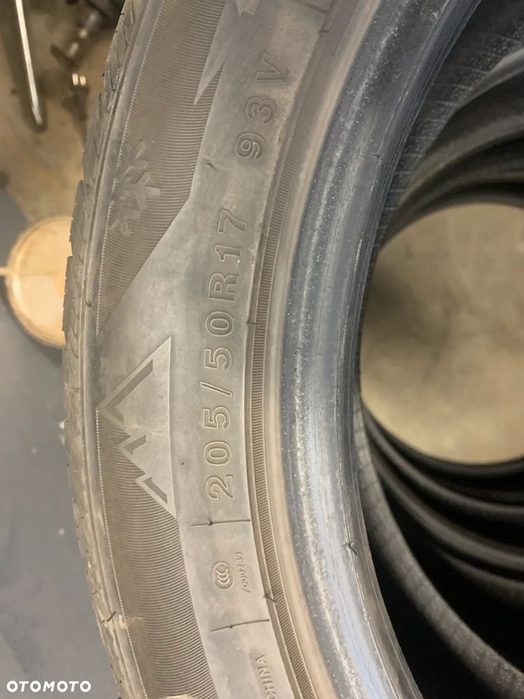 4 opony zimowe Imperial Snowdragon UHP 205/50/17 - 8