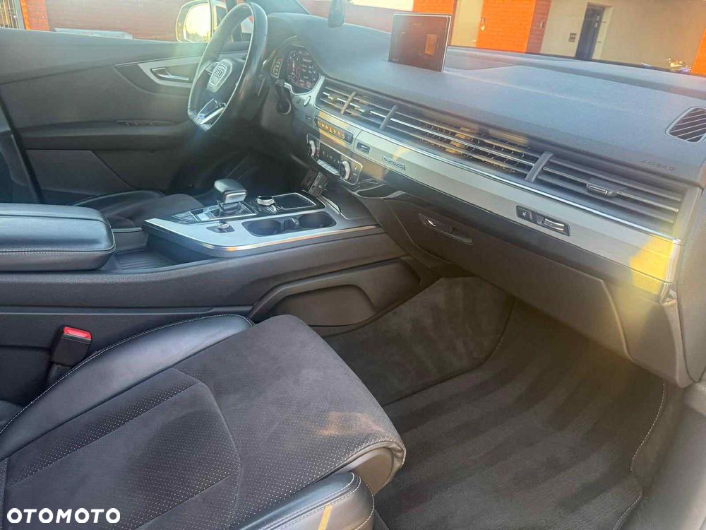 Audi Q7 - 2
