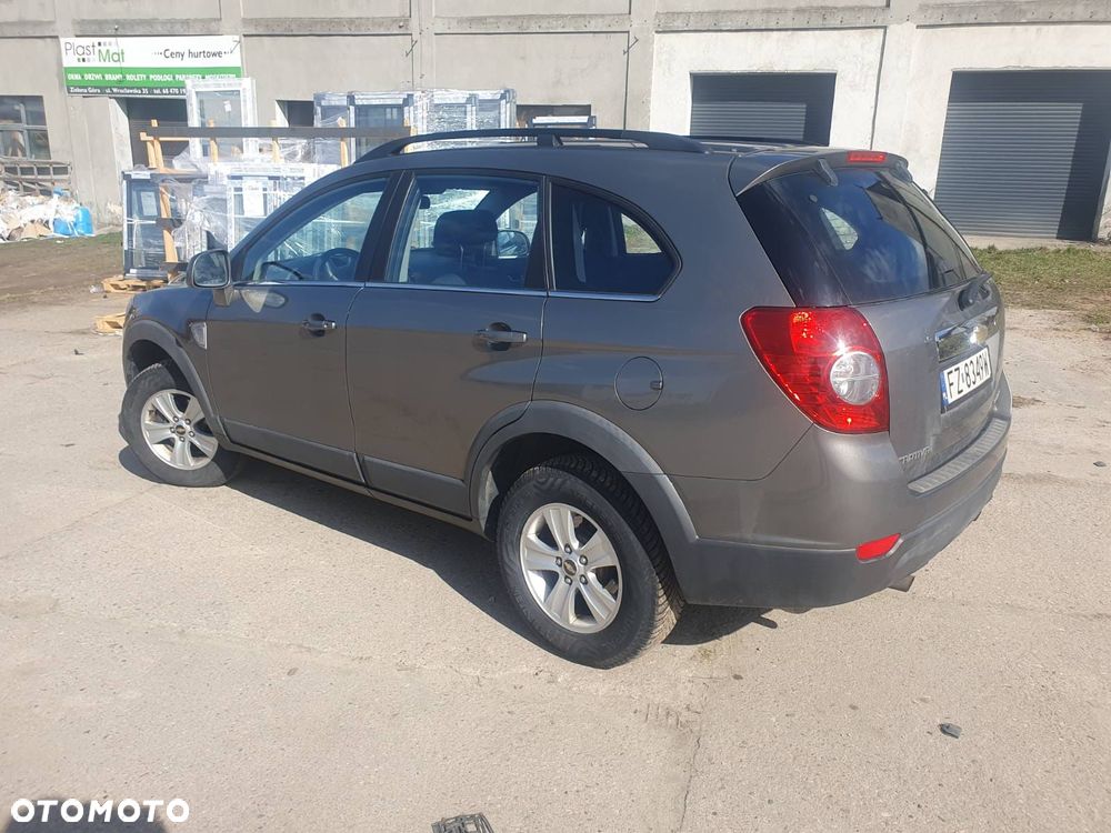 Chevrolet Captiva 2.4 2WD 5 Sitzer LS - 7