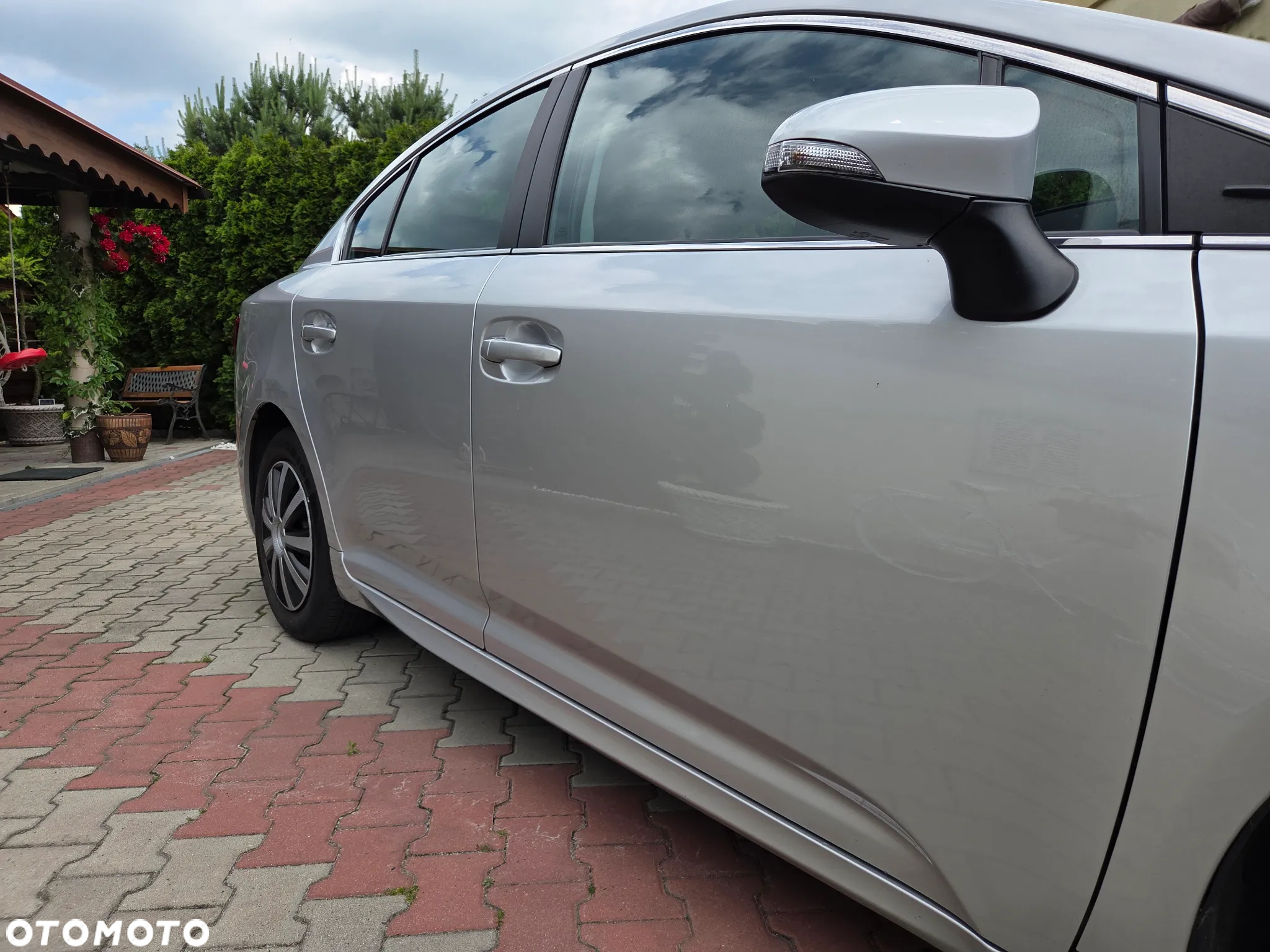 Toyota Avensis 1.8 Active - 10